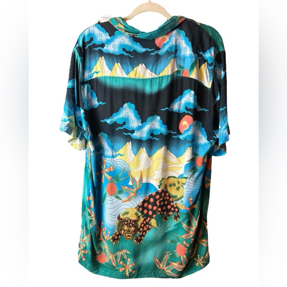 🔥 top man 100% viscose button down oriental style tiger and flame shirt 🔥 - Picture 2 of 8